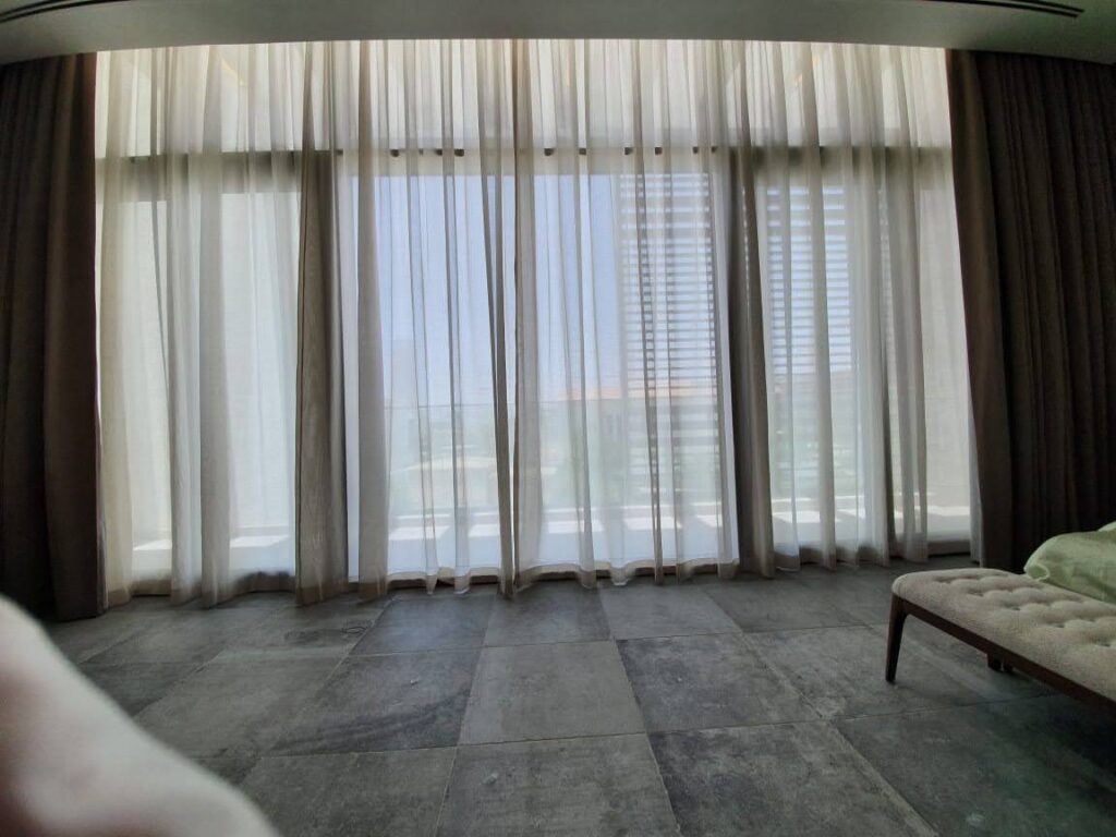 Curtain installation by Dubai Curtain Experts – photo 16